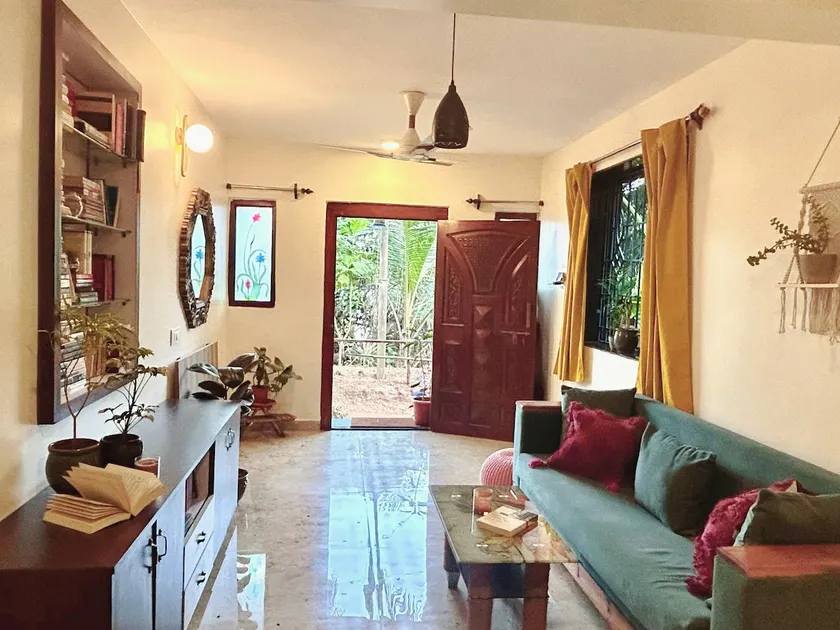 Secluded Riverside 1BR · Daily Housekeeping · WFH - Image 1