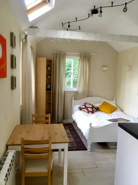 Cosy Annexe in a beautiful part of Winchester - Image 1