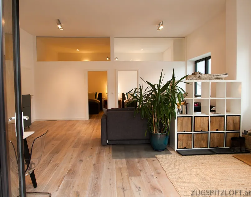 Zugspitzloft-90 sqm LOFT (2-5 pers.) with mountain views - Image 1