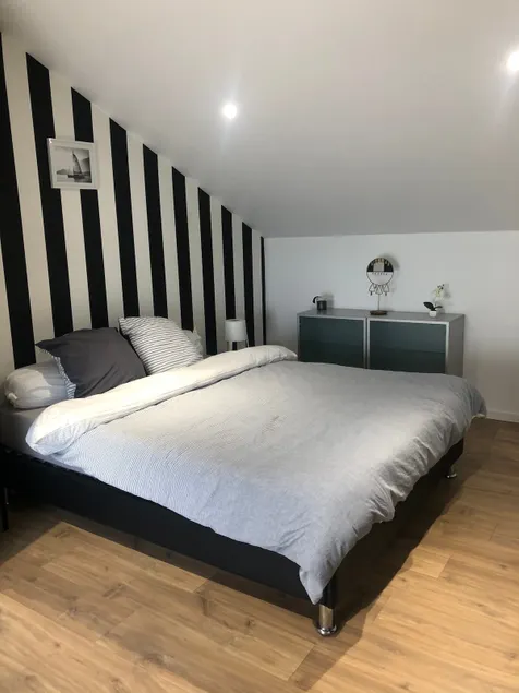 Charming air-conditioned 2-room apartment, 50 m2, fiber, private parking - Image 1