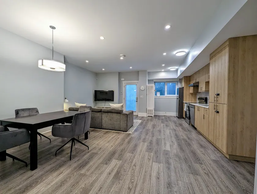Cozy Comfort Suite - Image 1
