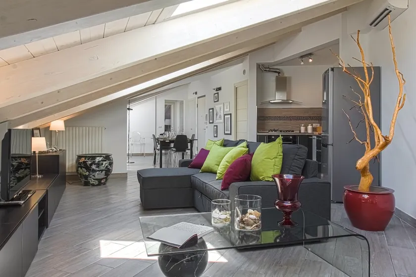 Penthouse with a view - Image 1