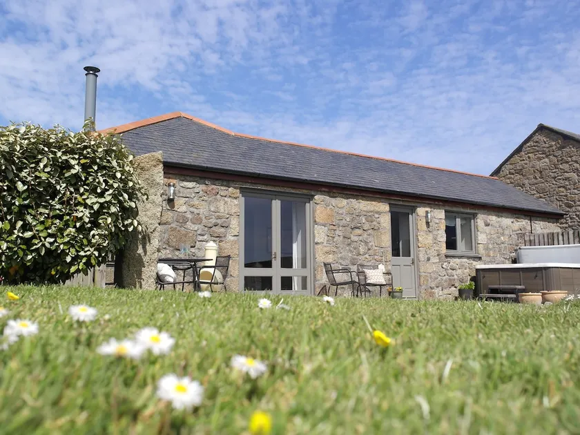Brea Cottage - Image 1