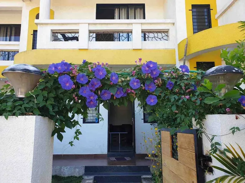 Mountain Villa-Spacious 2BHK villa with private lawn - Image 1