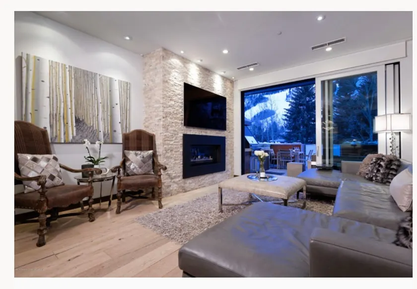 Rare Contemporary in Core 3bd/3ba - Image 1