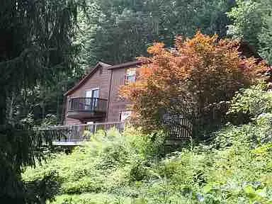 Charming, view, large deck, private/walk downtown - Image 1