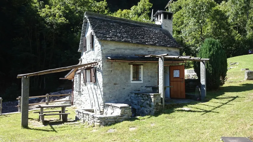 Rustico - Hiking - Food - Enjoyment - Image 1