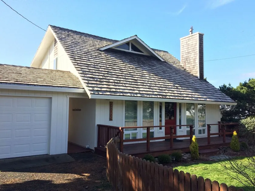 Lodge at Nedonna Beach - Image 1