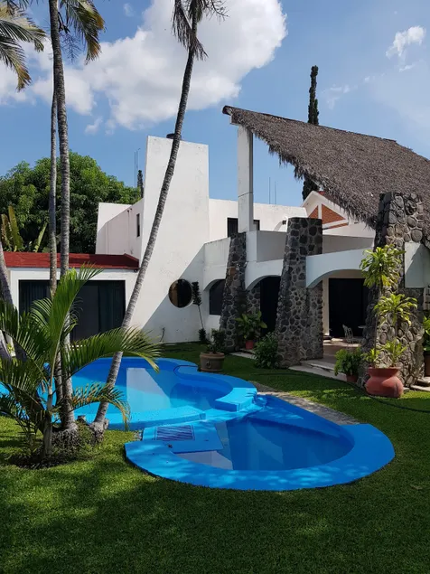 Family vacation home - Image 1
