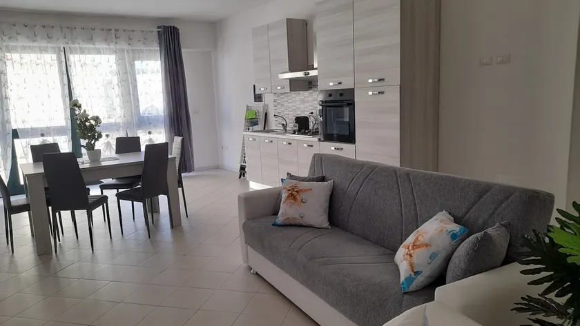 Stelle Marine Apartment - Image 1
