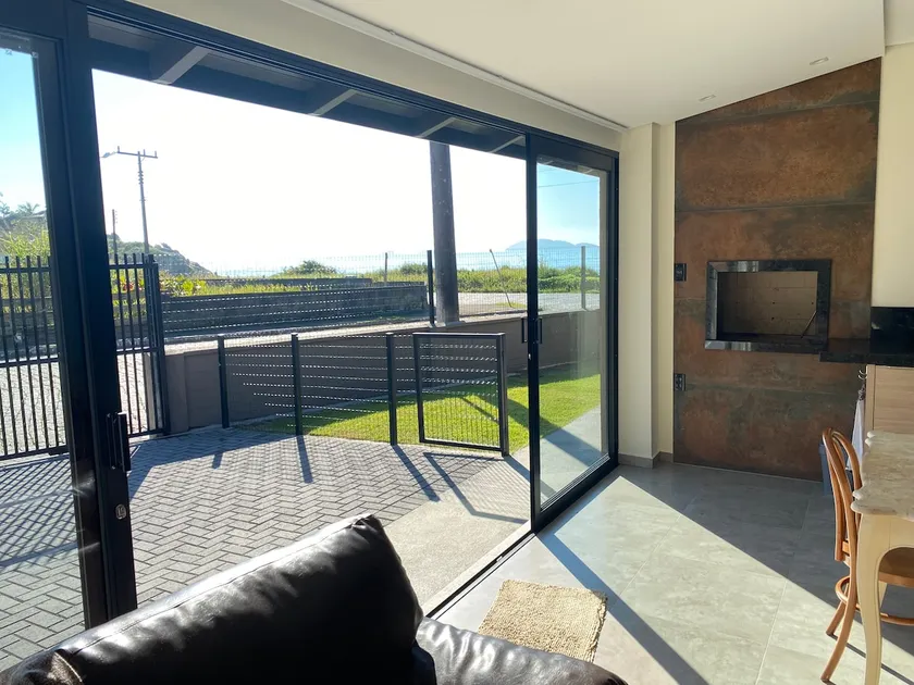 Wellness and leisure studio in Ubatuba - Image 1