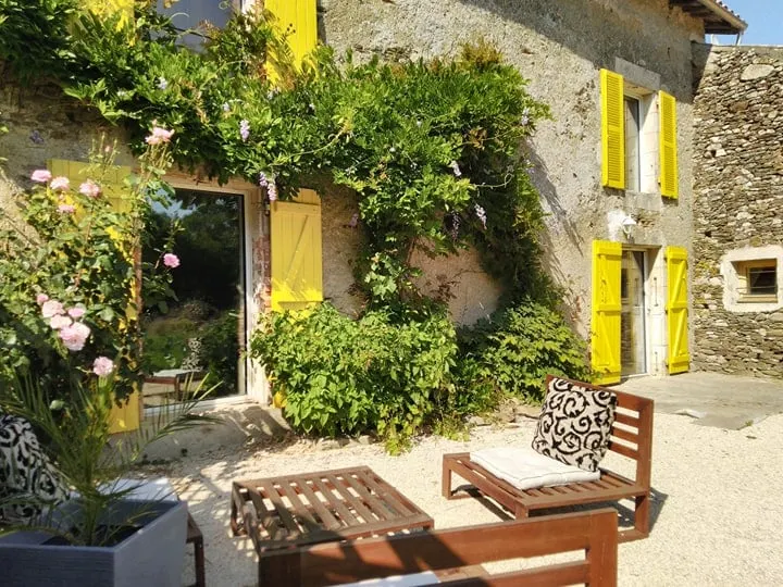 The Presbytère des Groseillers-79 gîte - Image 1