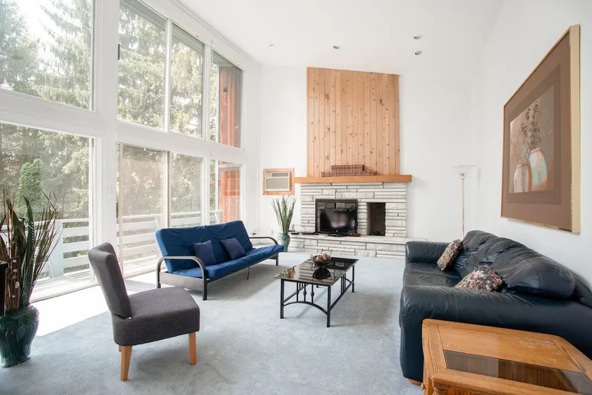 Spacious! Light & Lovely Chateau - Image 1
