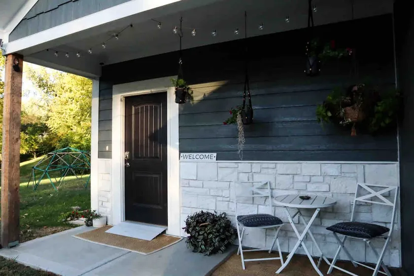 The Kelsey House - Modern, Family-Friendly Space - Image 1