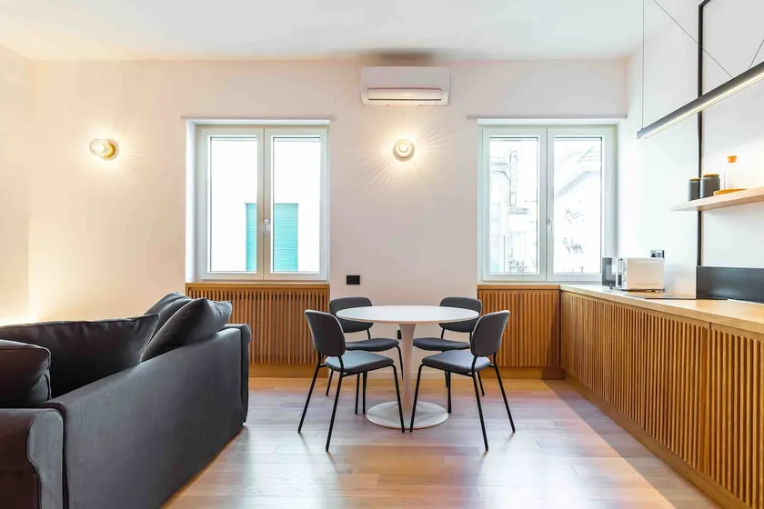 Design apartment ferry station Lungomare - Image 1
