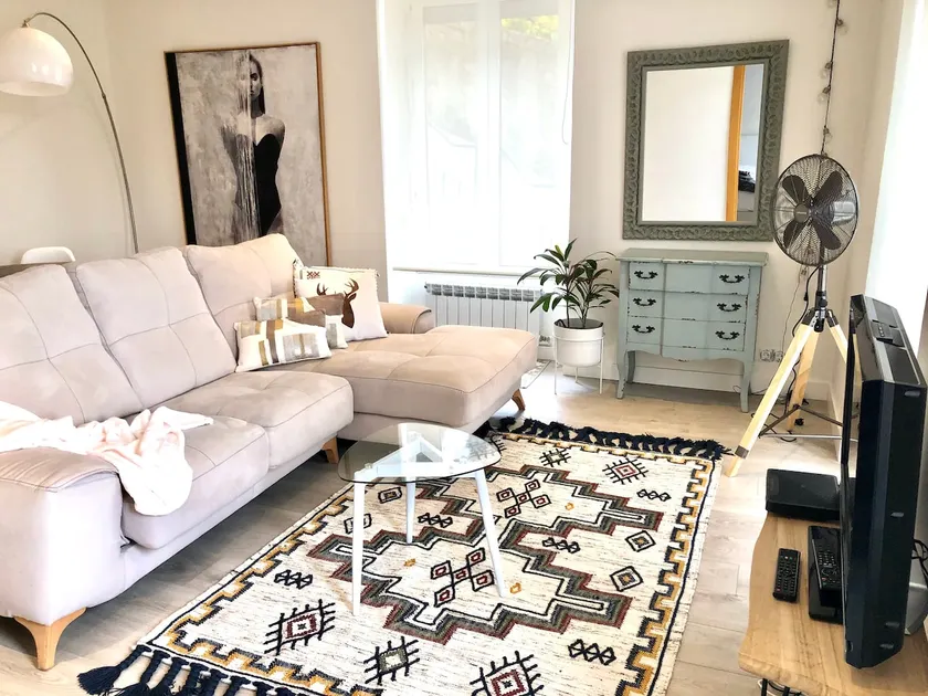 Lovely Port Apartment - Image 1