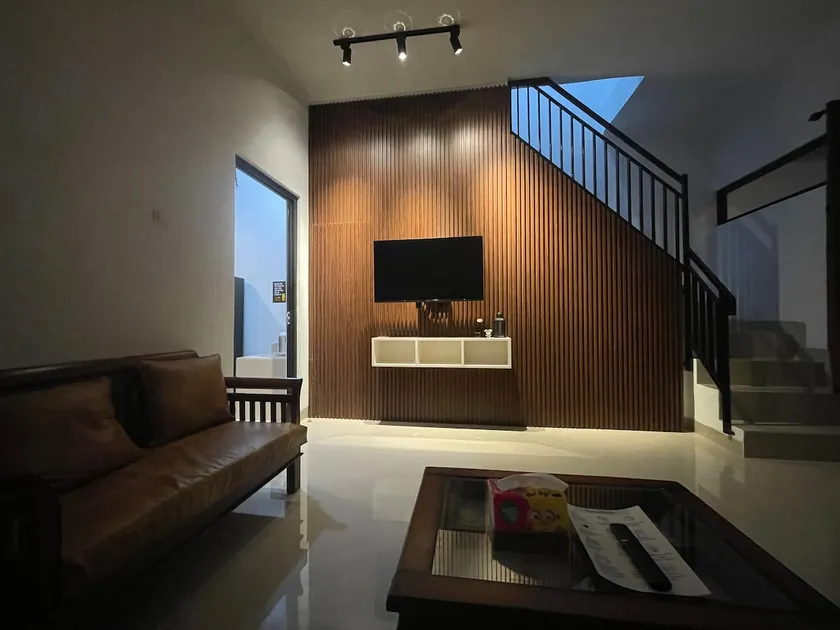 Jasmine 37 House - Image 1