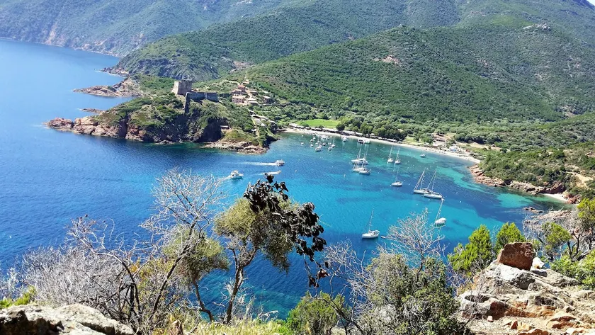Casa nuova (2016) tra mare e montagna 4 km dalle spiagge - Image 1