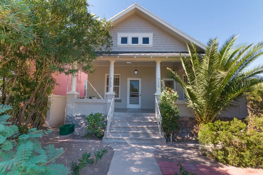 Historic Jostaad Home! - Image 1
