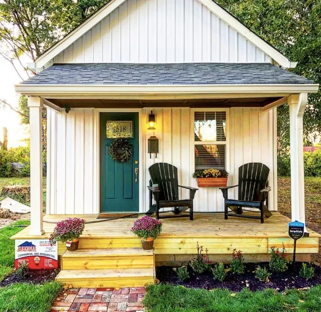 Romantic Cottage *Hot Tub* Downtown Indy! - Image 1
