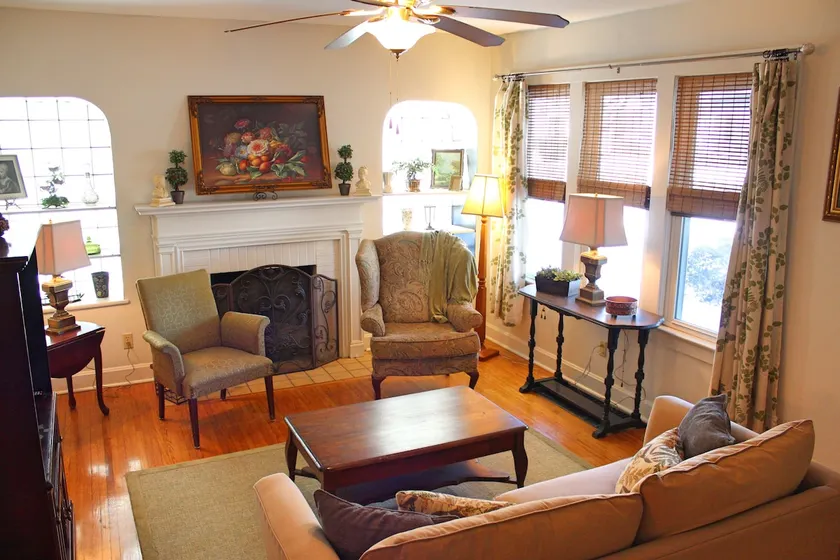 The Green Garden Cottage - Image 1