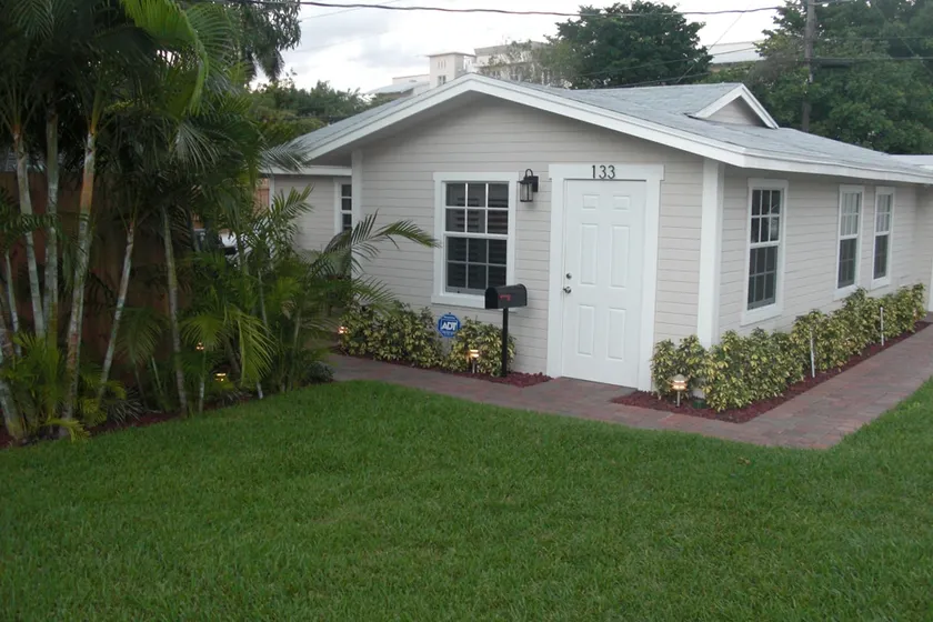 Cozy Cottage in Downtown Delray- 133 NE 4th ave - Image 1