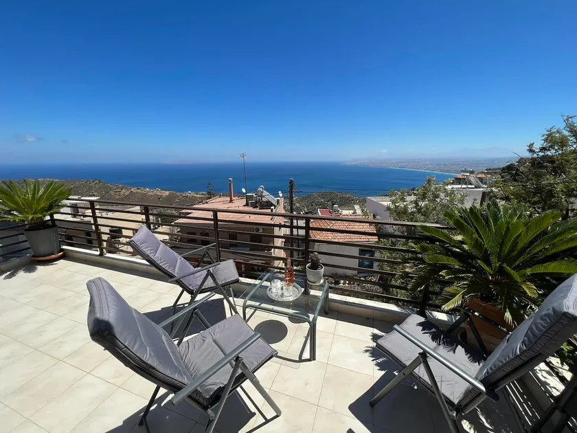 Horizon Art Villa - Image 1