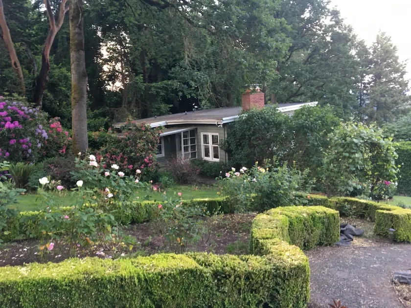 Secret Garden Guesthouse!! - Image 1