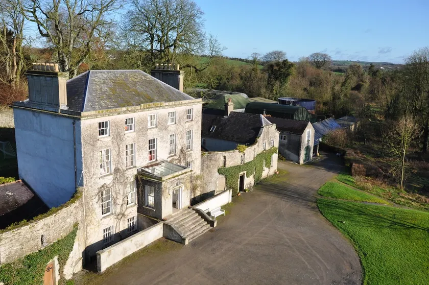 East Wing of 18th century Palladian Manor House - Image 1