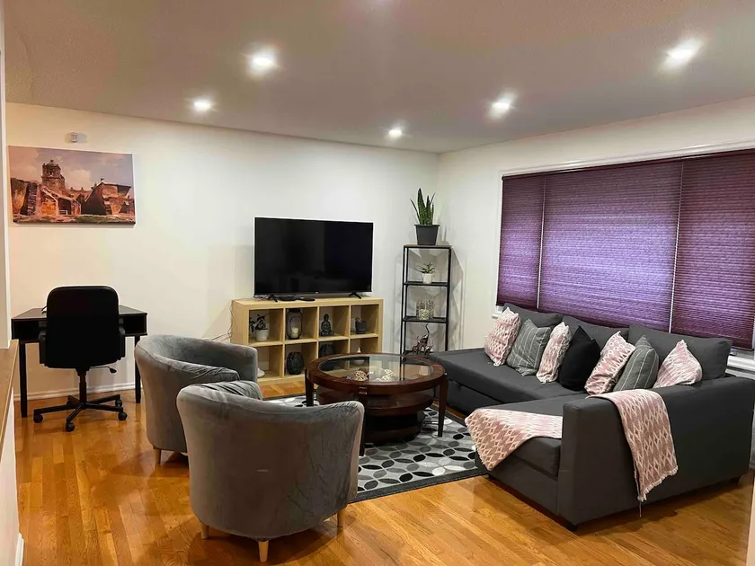 2BR/1BA condo in the heart of Leduc - Image 1