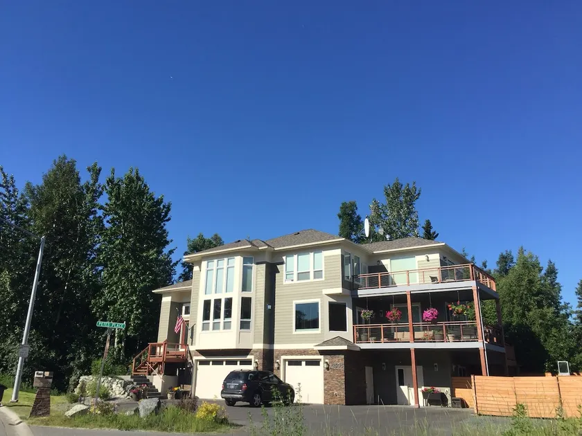 New Guest Apartment on the Coastal Trail - Image 1