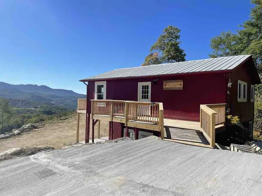 Crestview-Spectacular 3 bed 3 bath 5 min to slopes - Image 1
