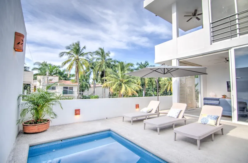 Golden Zone Studio • Walk to Beach • Pool • Palapa - Image 1