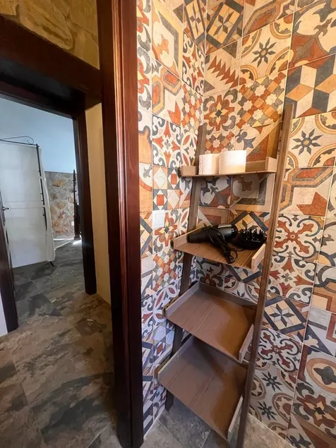 townhouse - Image 1