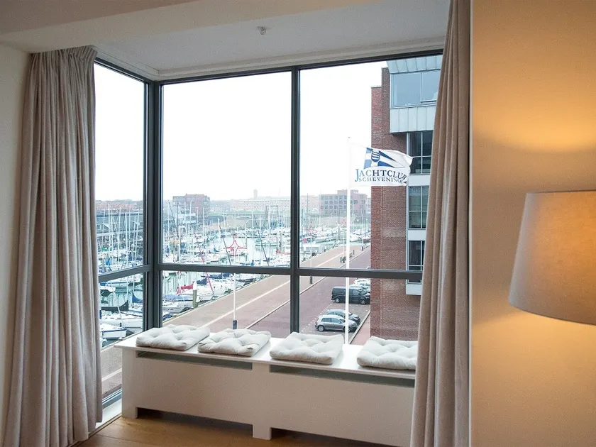 BizStay Harbour IV - Image 1