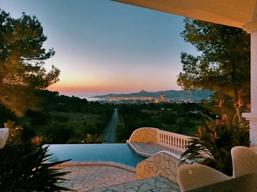 Elegant villa with seaview and pool in Sant Agusti - Image 1