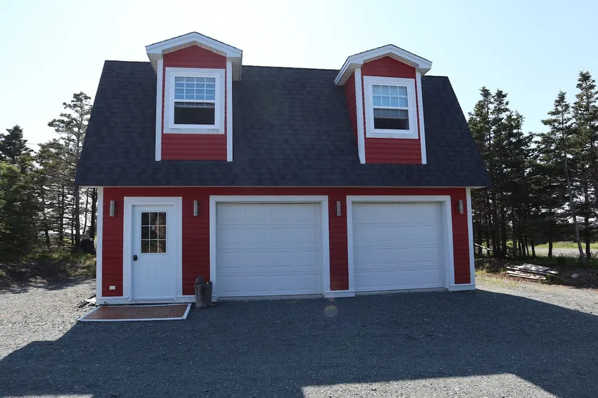 Nature Lovers' Bellevue Barn Studio - Image 1