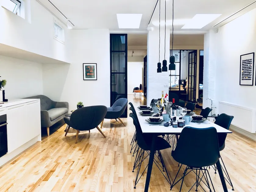 ★185m2 Best Location city LUXURY 5★ Prof Cleaning★ - Image 1