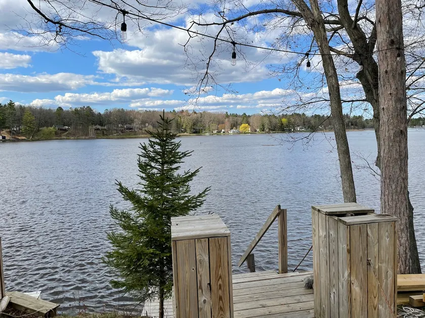 2 Kayaks * Private Dock * 15min to DT * Renovated - Image 1