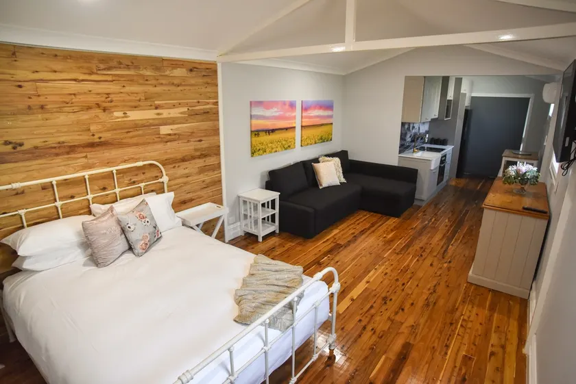 Mar Q Apartment - Image 1