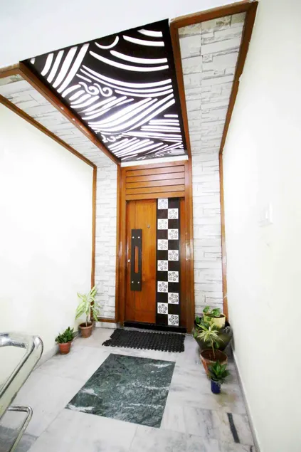 Luxury 3 BHK, 3000 sq. ft. Flat in Basheerbagh - Image 1