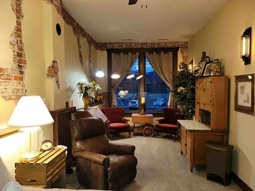 Saddlerock Suite 112 - Image 1