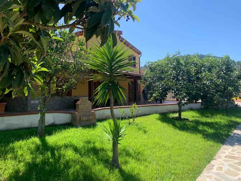 LUNA Alfredo Guest House - Image 1
