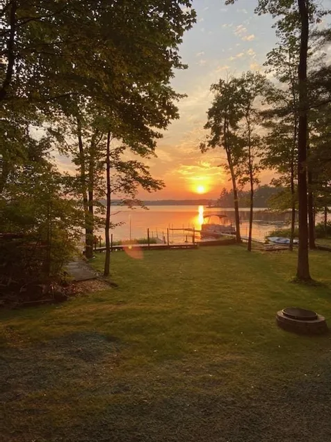 Private & Secluded - Lake front cabin on Fife Lake - Image 1