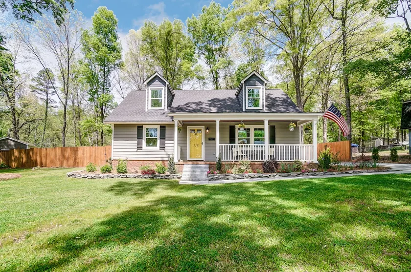 Private Beautiful Getaway on the Greenway! - Image 1