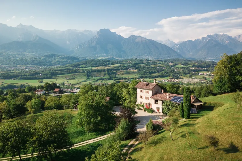 Telva Alta, country house with tennis in the Dolomites - Image 1