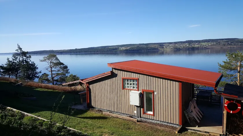 Strandstugan. The house by the lake. - Image 1