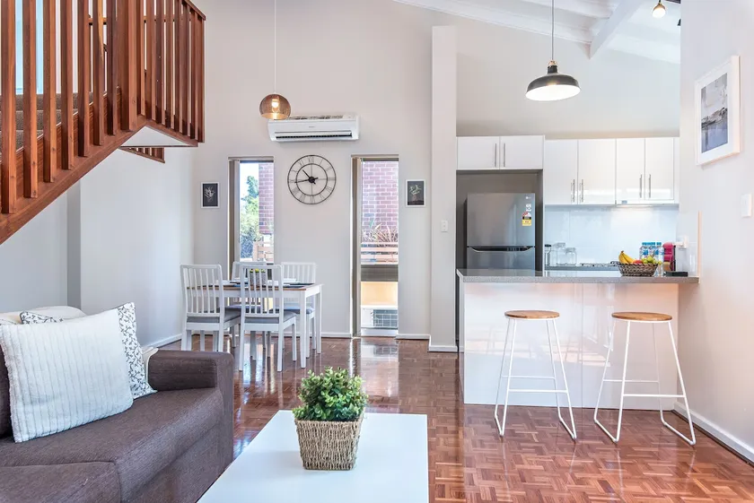 Cosy Perth Lotus Retreat - Image 1