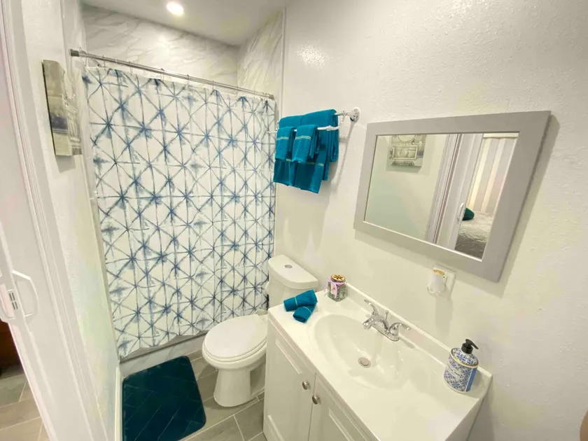 Bear Creek Lodge - Cozy Turquoise Apartment - Image 1