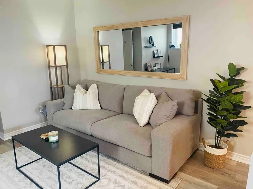 Coastal Boho Suite+Wifi+Parking - Image 1